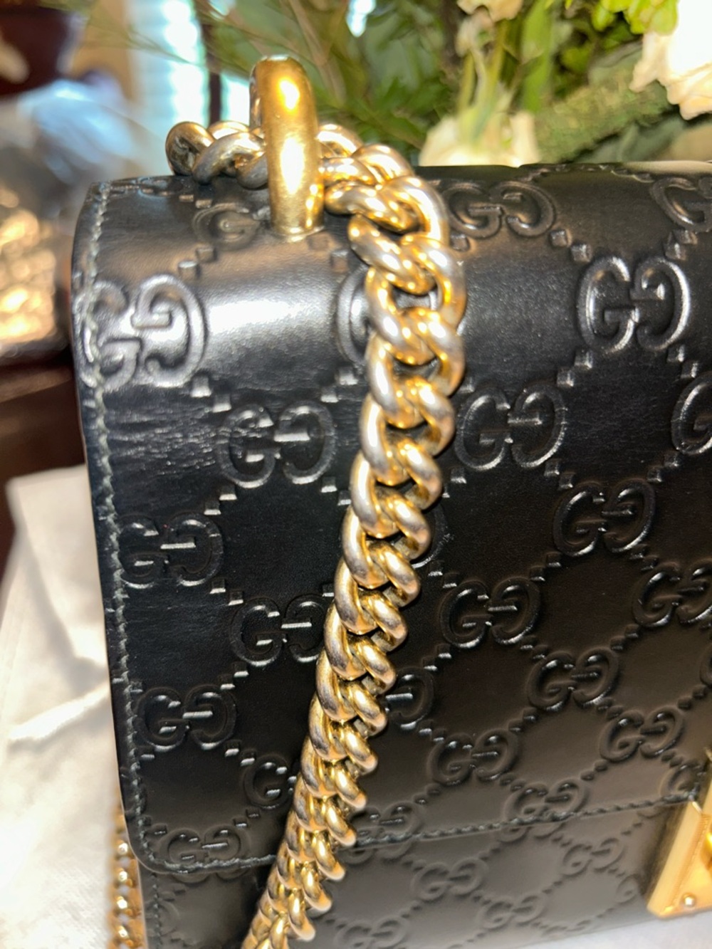 Gucci Black Embossed GG Leather Crossbody with Gold Lock - Picture 4 of 12